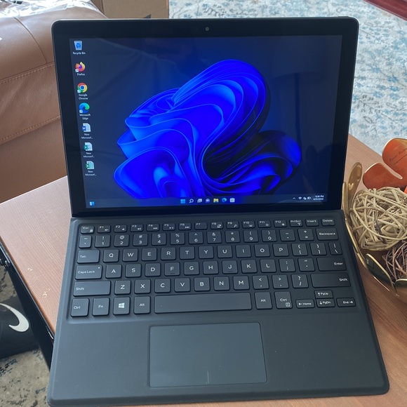 Dell latitude,12.3 screen size,Windows 11,Touchscreen,256GB,Wifi-cellular - Picture 6 of 9